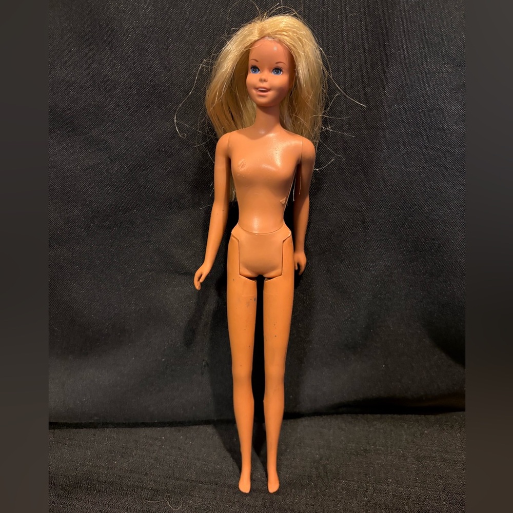 Vintage 1971 Sun Set Malibu Francie Doll #1068 Nude PLEASE READ DESCRIPTION